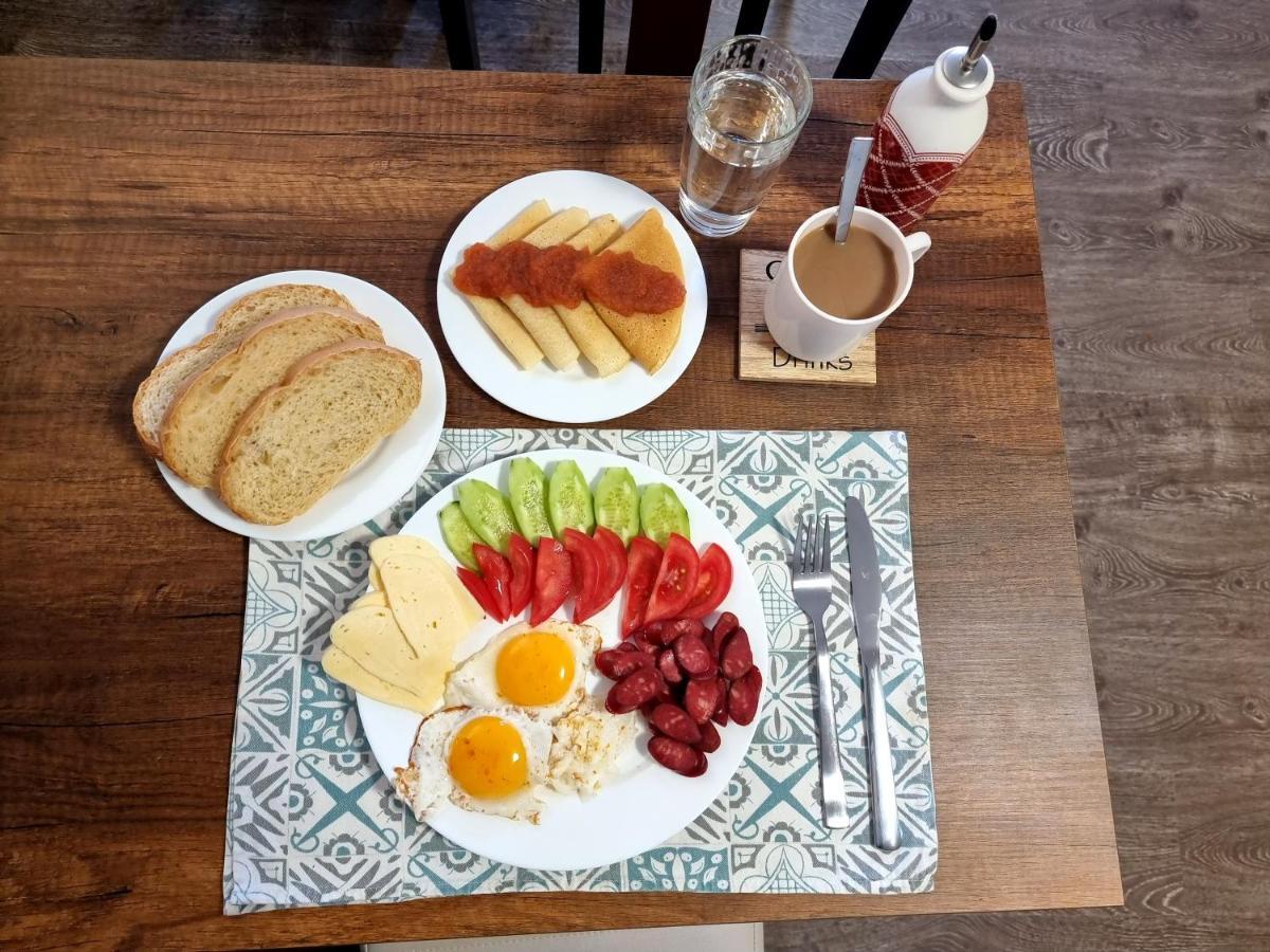Girgola Bed and Breakfast Mestia Exteriör bild
