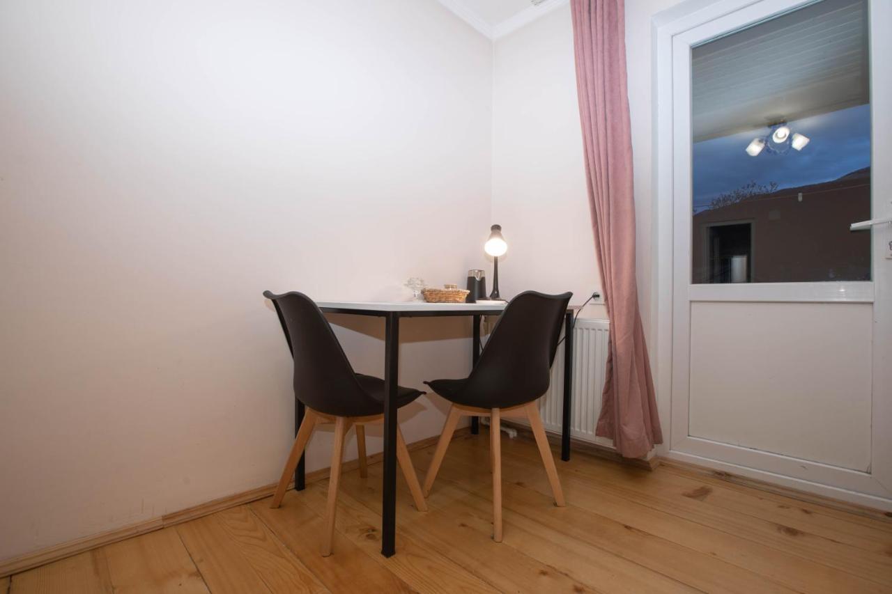 Girgola Bed and Breakfast Mestia Exteriör bild